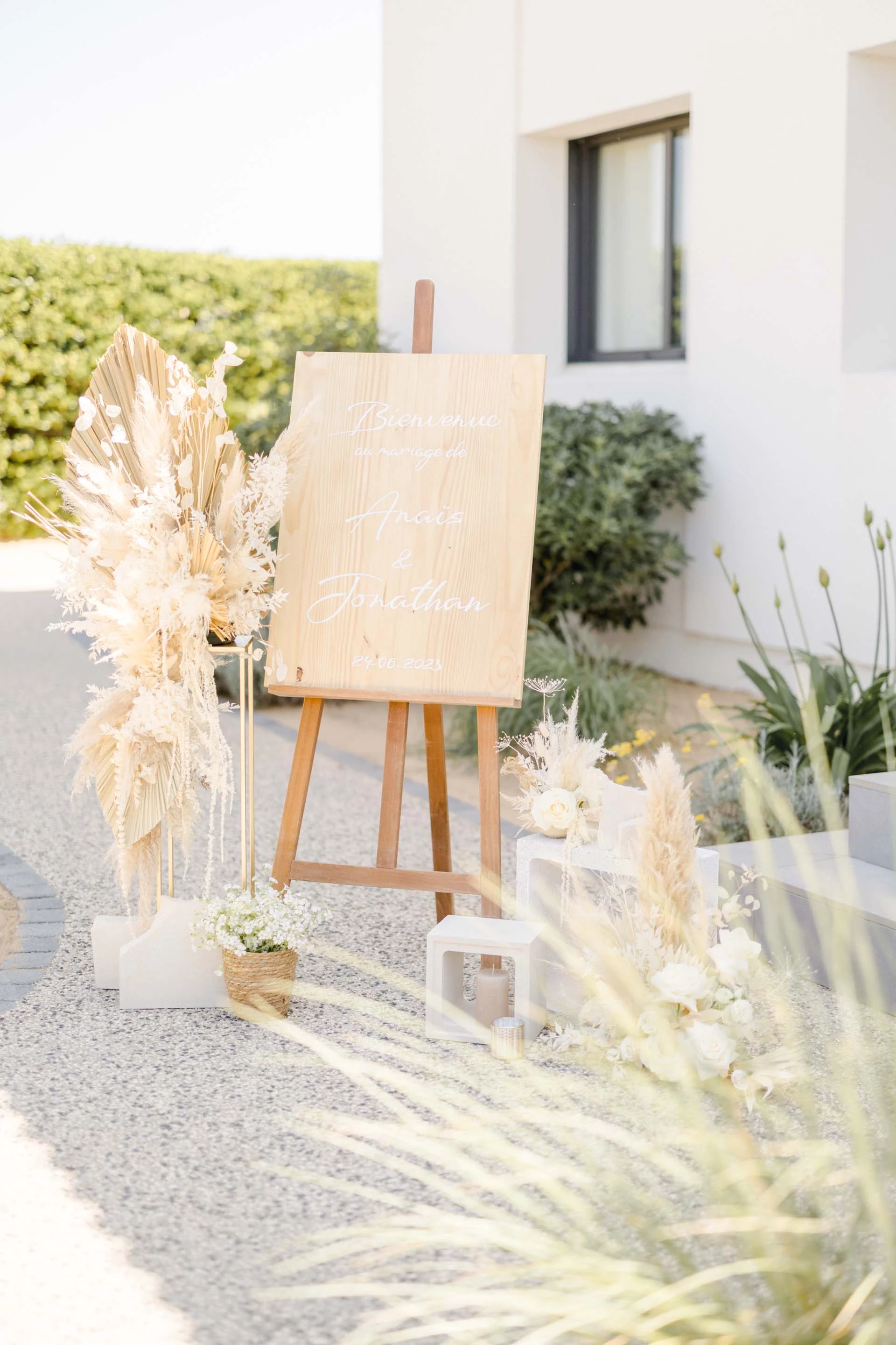 chevalet composition florale gris marron fleurs